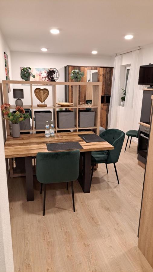 Appartment-Ferienwohnung Mit Kueche, Bad, Kostenlos Wlan, Modern Eingerichtet Roding Ngoại thất bức ảnh
