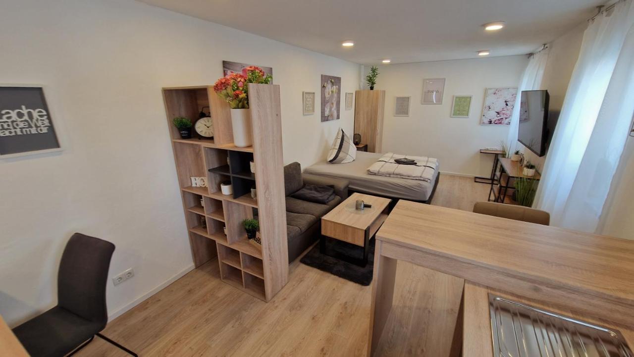 Appartment-Ferienwohnung Mit Kueche, Bad, Kostenlos Wlan, Modern Eingerichtet Roding Ngoại thất bức ảnh