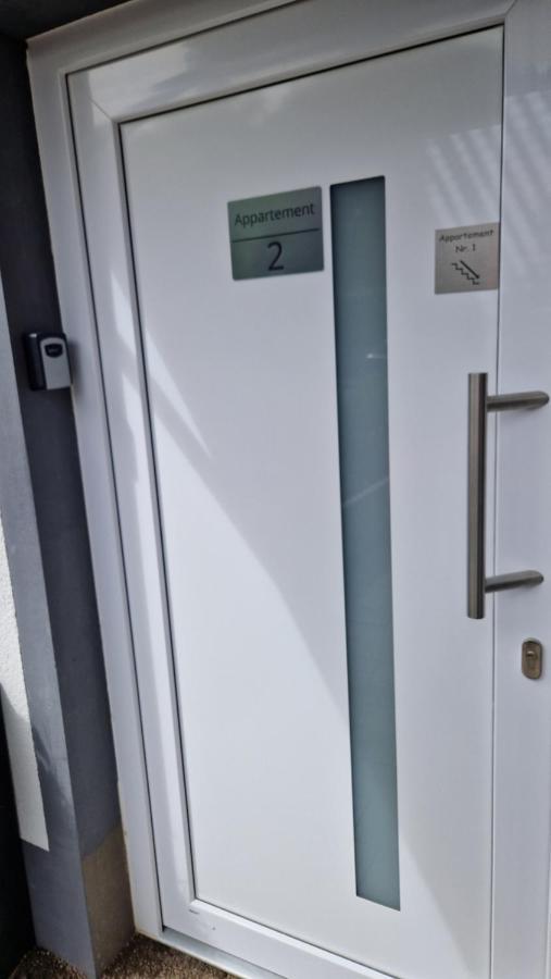 Appartment-Ferienwohnung Mit Kueche, Bad, Kostenlos Wlan, Modern Eingerichtet Roding Ngoại thất bức ảnh