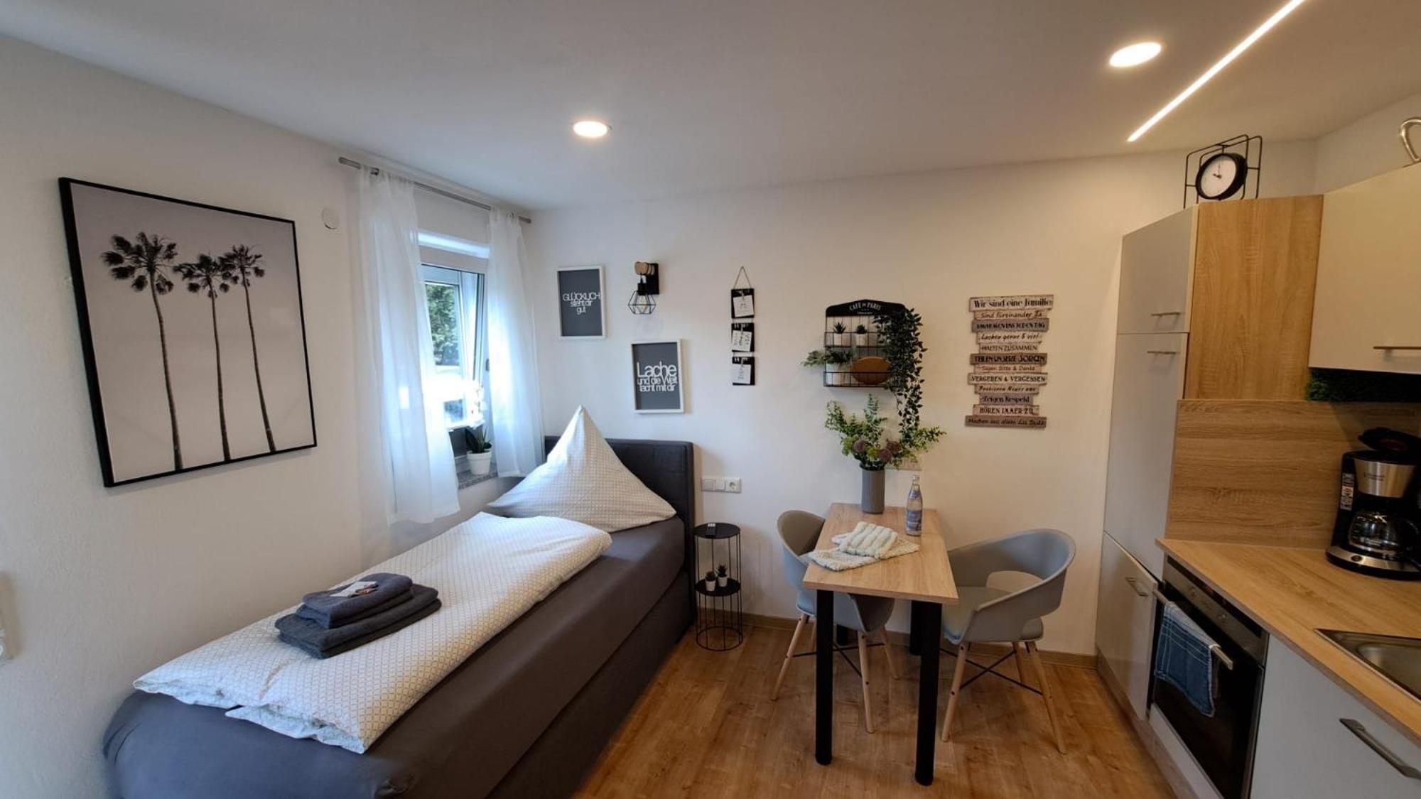 Appartment-Ferienwohnung Mit Kueche, Bad, Kostenlos Wlan, Modern Eingerichtet Roding Phòng bức ảnh