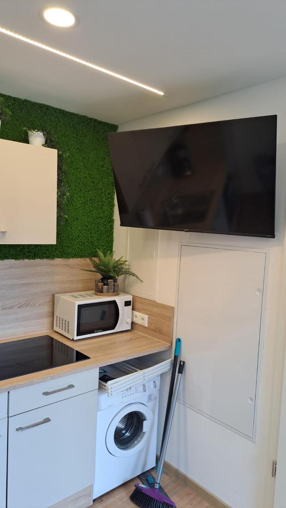 Appartment-Ferienwohnung Mit Kueche, Bad, Kostenlos Wlan, Modern Eingerichtet Roding Phòng bức ảnh