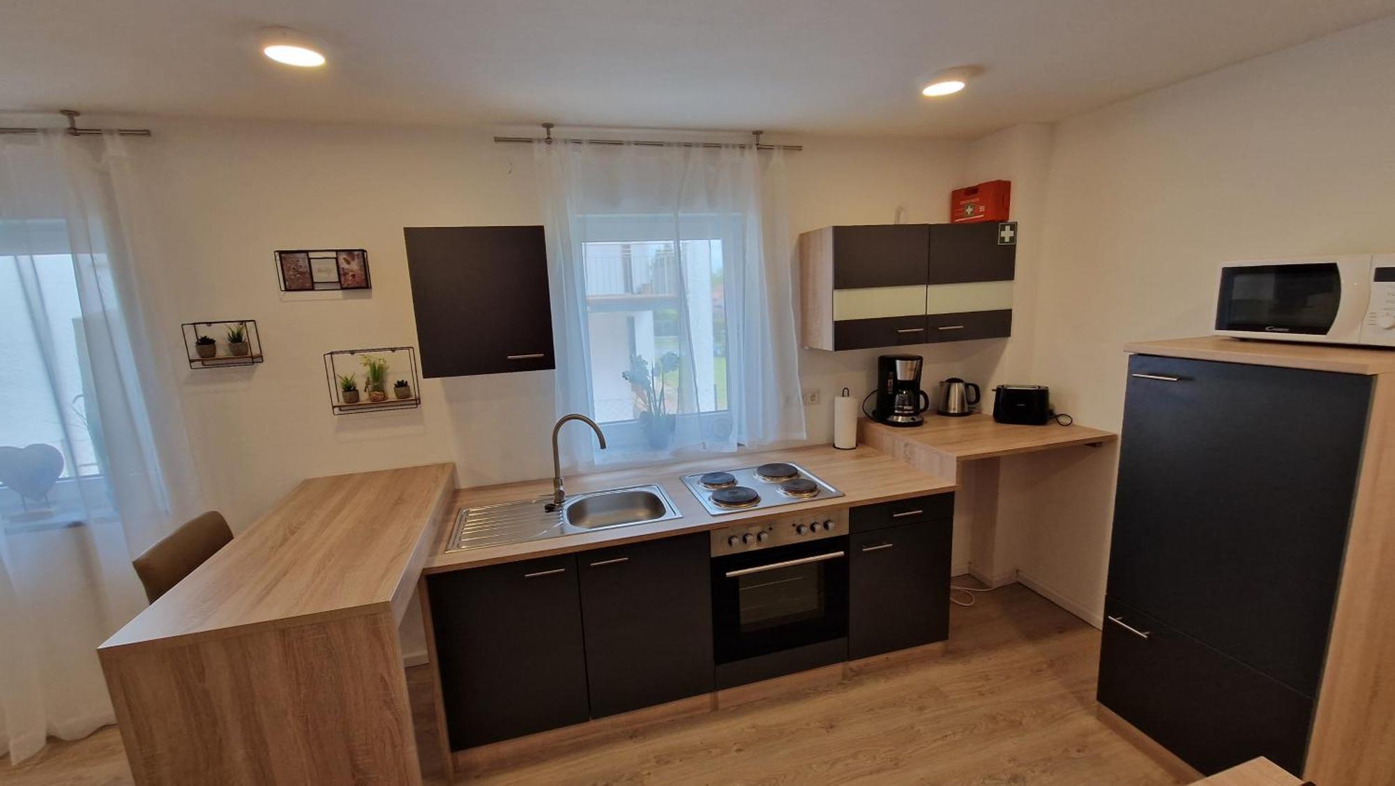 Appartment-Ferienwohnung Mit Kueche, Bad, Kostenlos Wlan, Modern Eingerichtet Roding Phòng bức ảnh