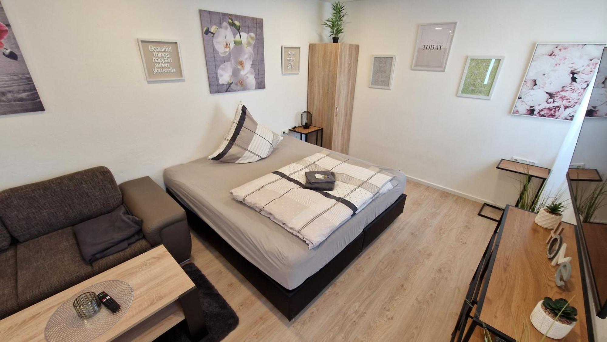 Appartment-Ferienwohnung Mit Kueche, Bad, Kostenlos Wlan, Modern Eingerichtet Roding Phòng bức ảnh